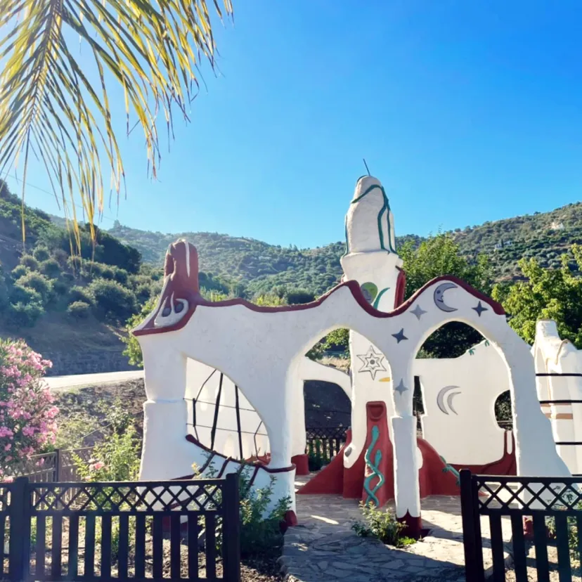 Discover Sayalonga and the Axarquía! Stay in Sayalonga is your guide to the best sights, restaurants, accommodation and activities in this authentic Andalusian gem. Read our tips and plan your perfect holiday in southern Spain!