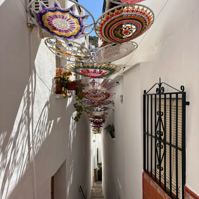Discover Sayalonga and the Axarquía! Stay in Sayalonga is your guide to the best sights, restaurants, accommodation and activities in this authentic Andalusian gem. Read our tips and plan your perfect holiday in southern Spain!